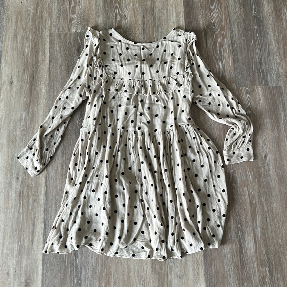 Dress - Picture 2 of 4